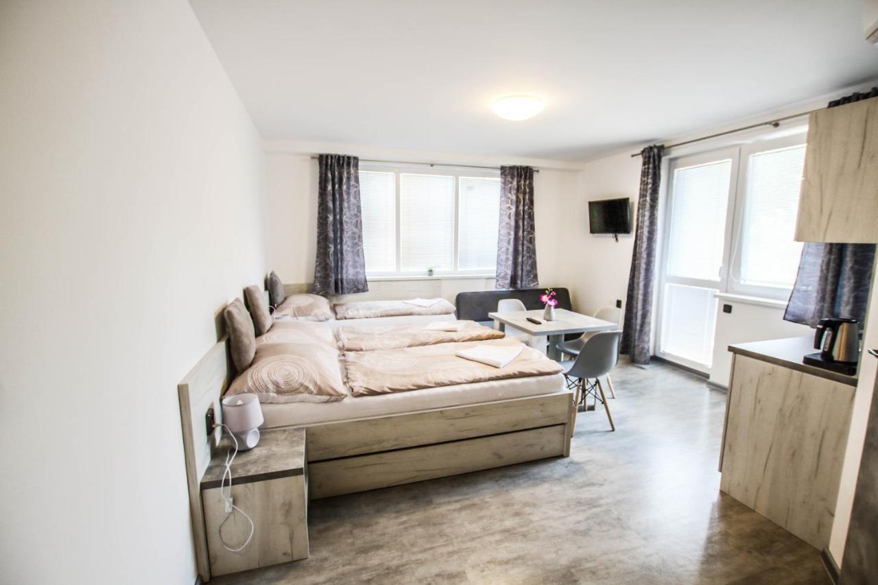 Penzion U Pláže Vranov nad Dyjí Exterior foto